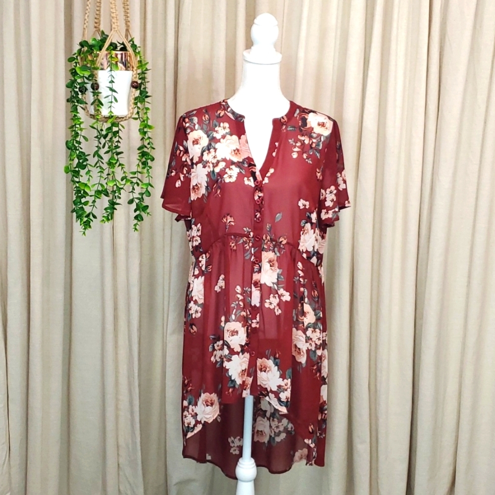 Size 1 Sheer Torrid High Low Floral Top